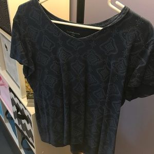 Croft & Barrow vee neck tee